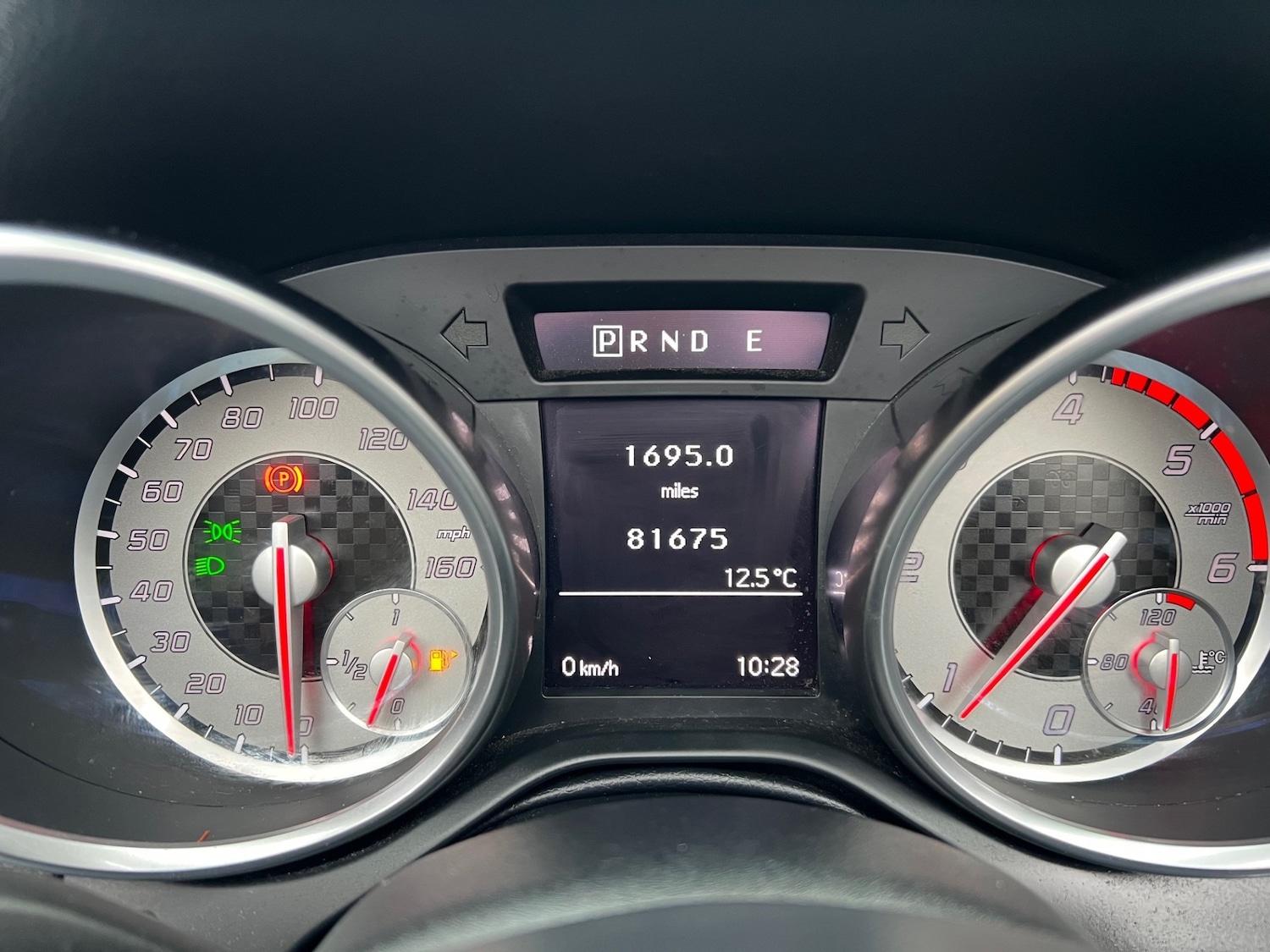 Used Mercedes-Benz SLK 2015 for sale - 76707021: Photo 17