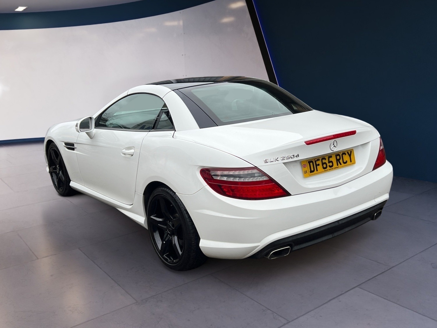 Used Mercedes-Benz SLK 2015 for sale - 76707021: Photo 4
