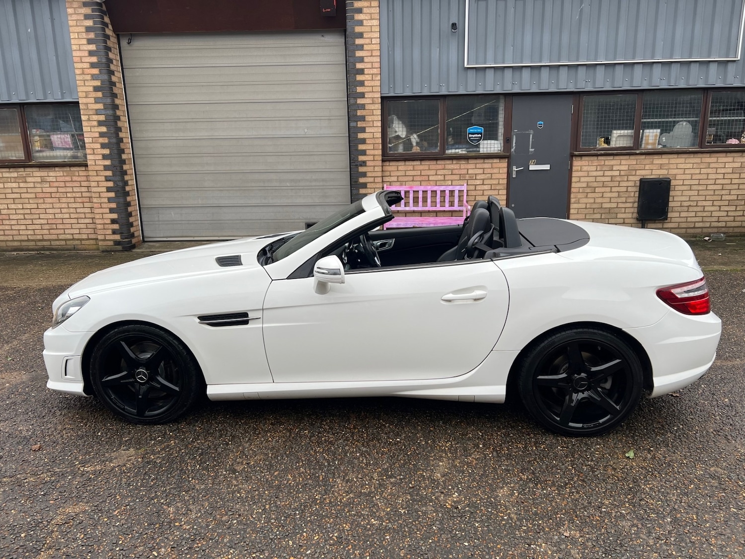 Used Mercedes-Benz SLK 2015 for sale - 76707021: Photo 9