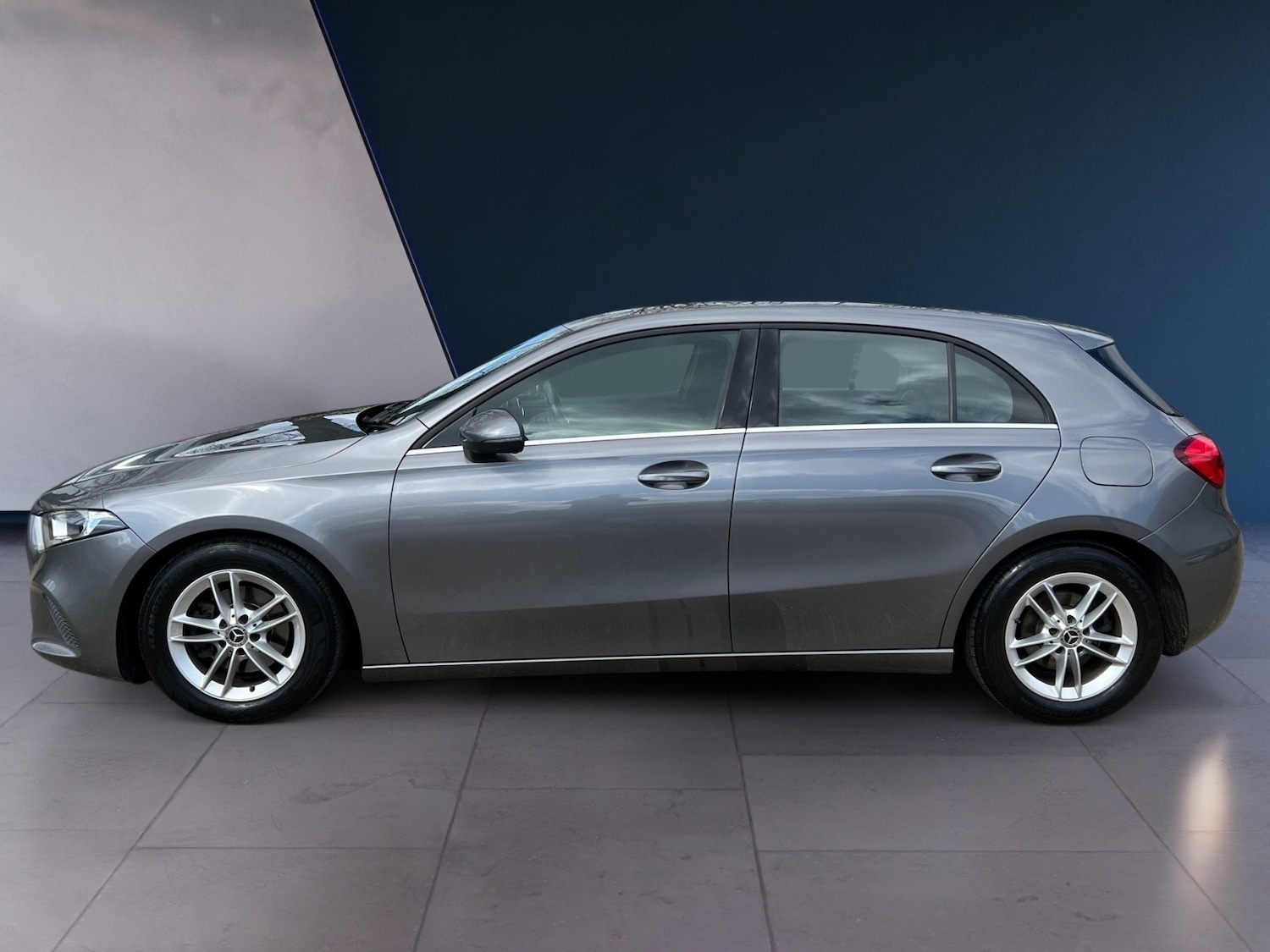 Used Mercedes-Benz A-Class 2018 for sale - 78107031: Photo 3