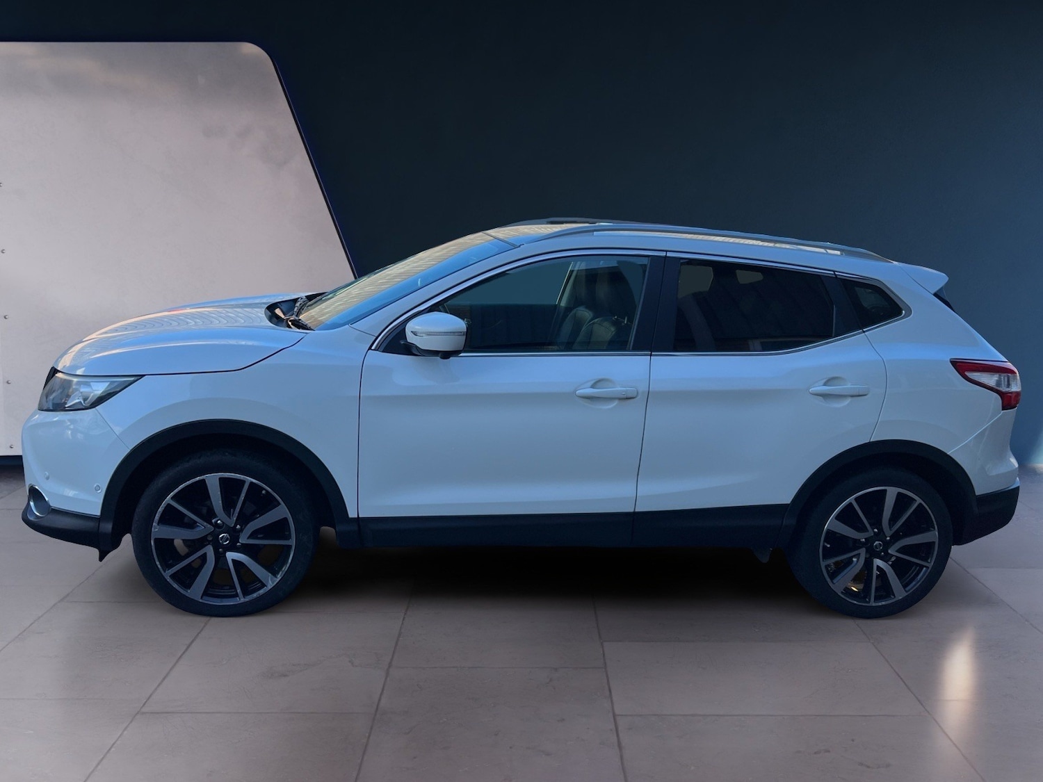 Used Nissan Qashqai 2014 for sale - 76792486: Photo 4