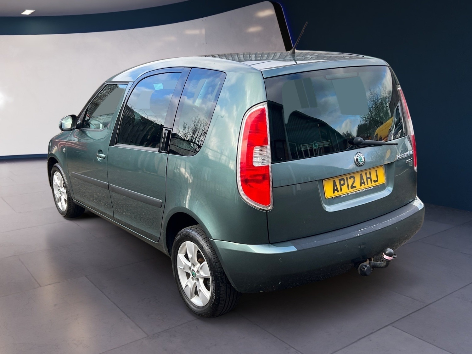 Used Skoda Roomster 2012 for sale - 77432577: Photo 7