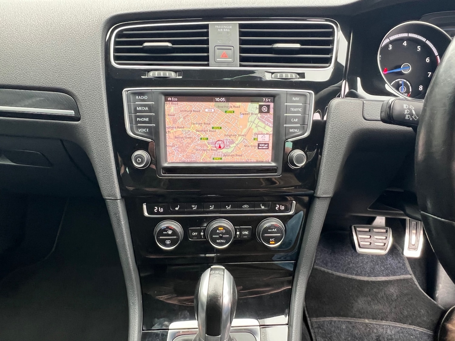 Used Volkswagen Golf 2017 for sale - 77742649: Photo 11