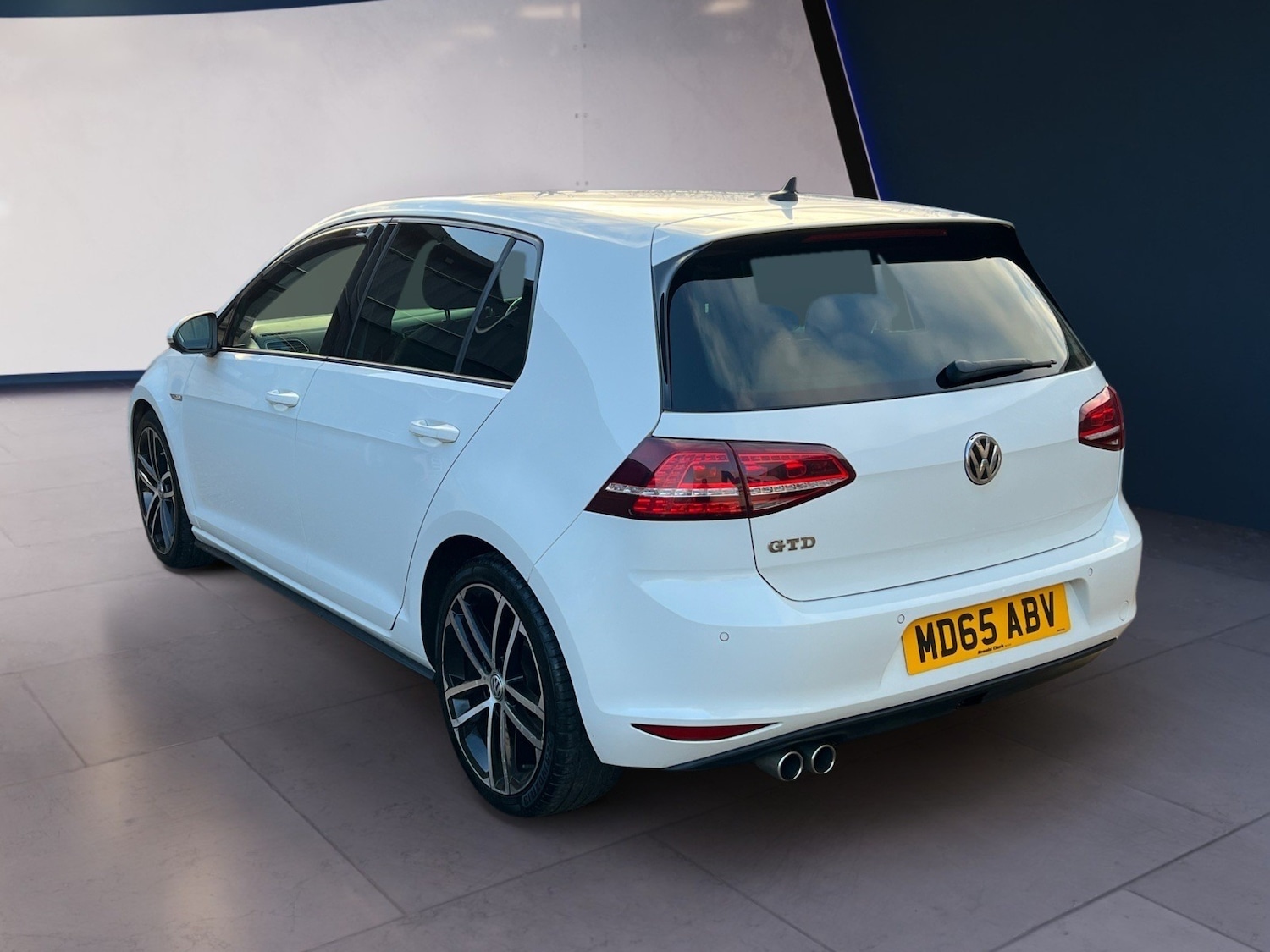 Used Volkswagen Golf 2015 for sale - 77160126: Photo 4