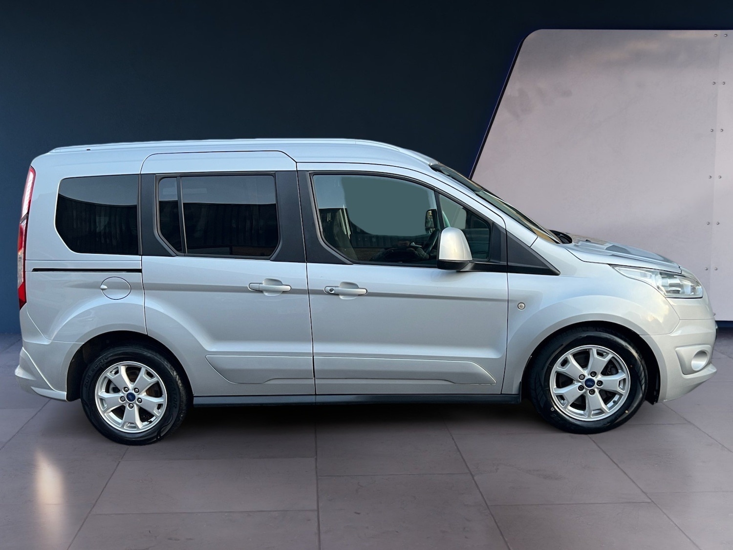 Used Ford Tourneo Connect 2017 for sale - 76652762: Photo 1