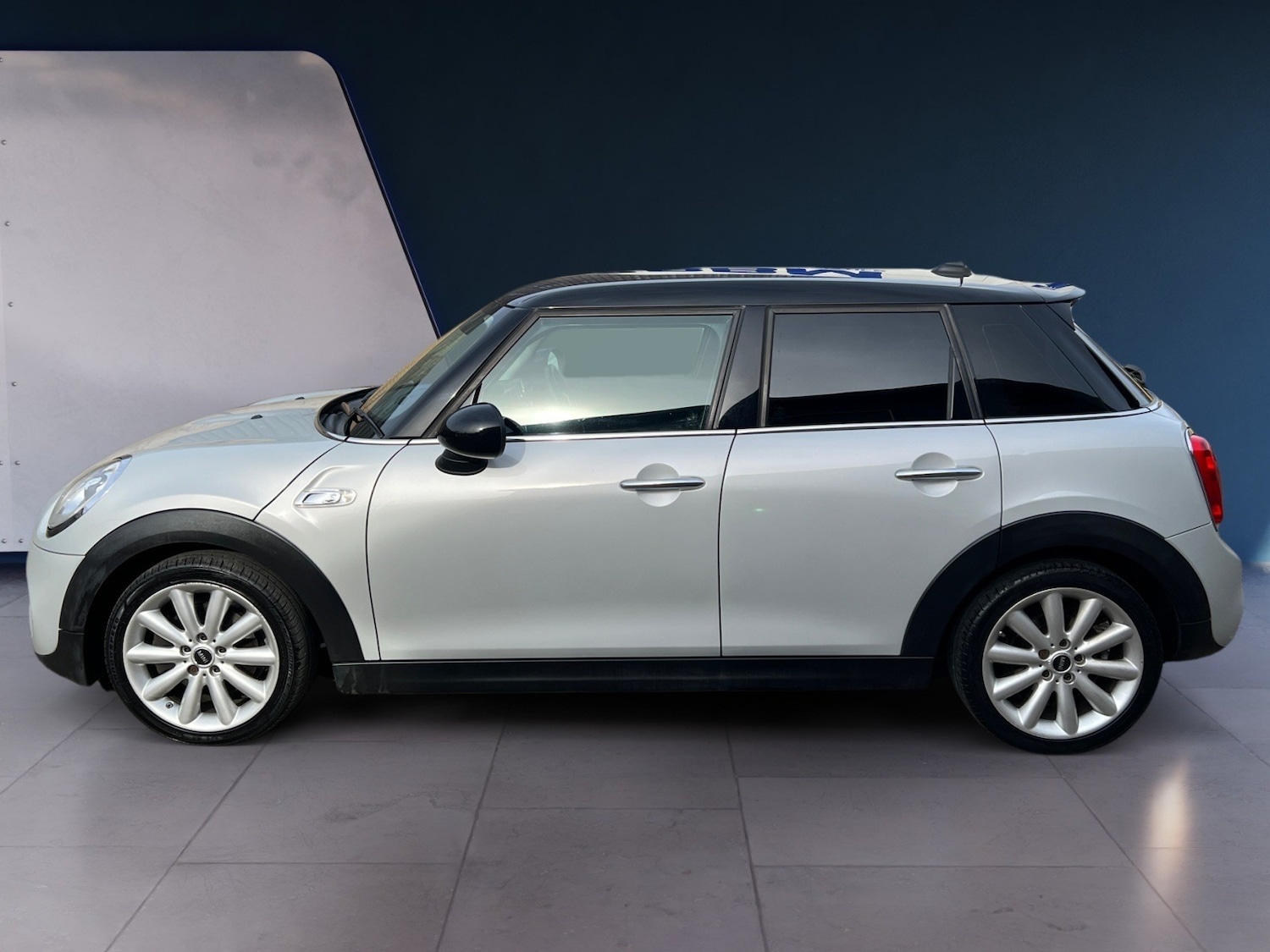 Used MINI Hatch 2017 for sale - 77591319: Photo 1