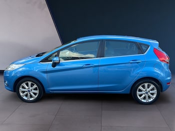 2010 (60) - 1.4 Zetec 5dr