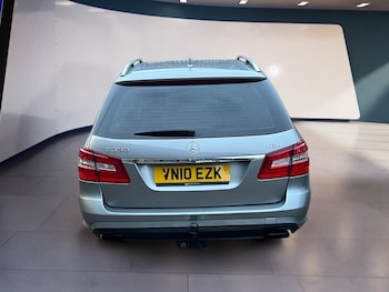 Used Mercedes-Benz E Class 2010 for sale - 77334185: Photo