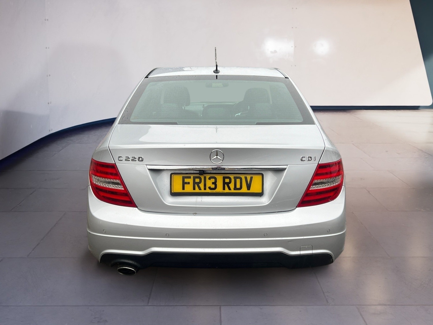 Used Mercedes-Benz C Class 2013 for sale - 76662898: Photo 5