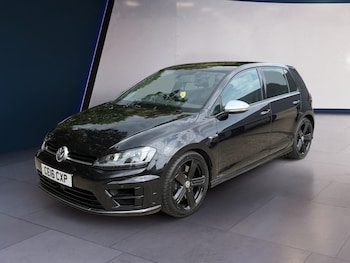 Used Volkswagen Golf 2016 for sale - 79054477: Photo