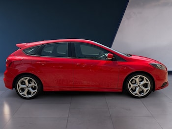 Used Ford Focus 2013 for sale - 78680832: Photo