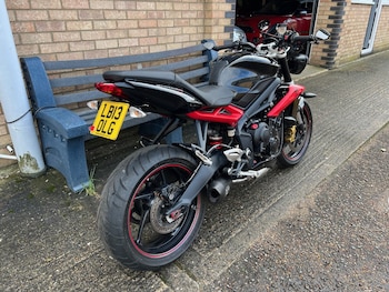 Used Triumph STREET 2013 for sale - bike-77650767: Photo