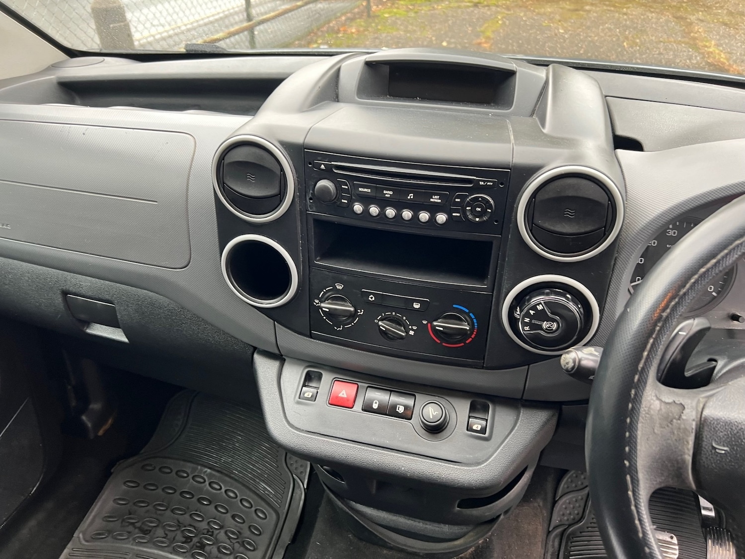 Used Citroen Berlingo 2011 for sale - 76402742: Photo 12