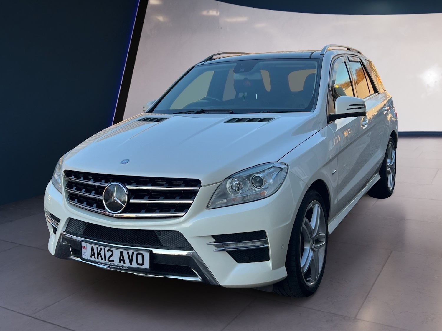 Used Mercedes-Benz M Class 2012 for sale - 76794932: Photo 3