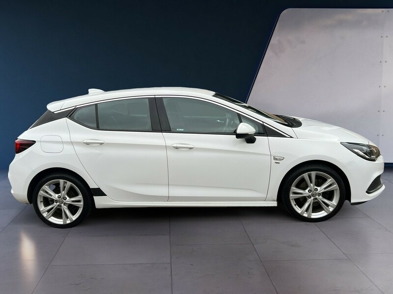 Used Vauxhall Astra 2017 for sale - 76748463: Photo 1