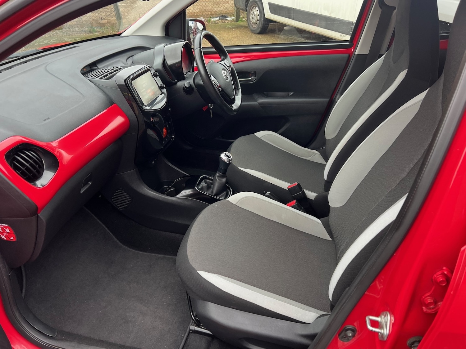 Used Toyota AYGO 2017 for sale - 77431492: Photo 10