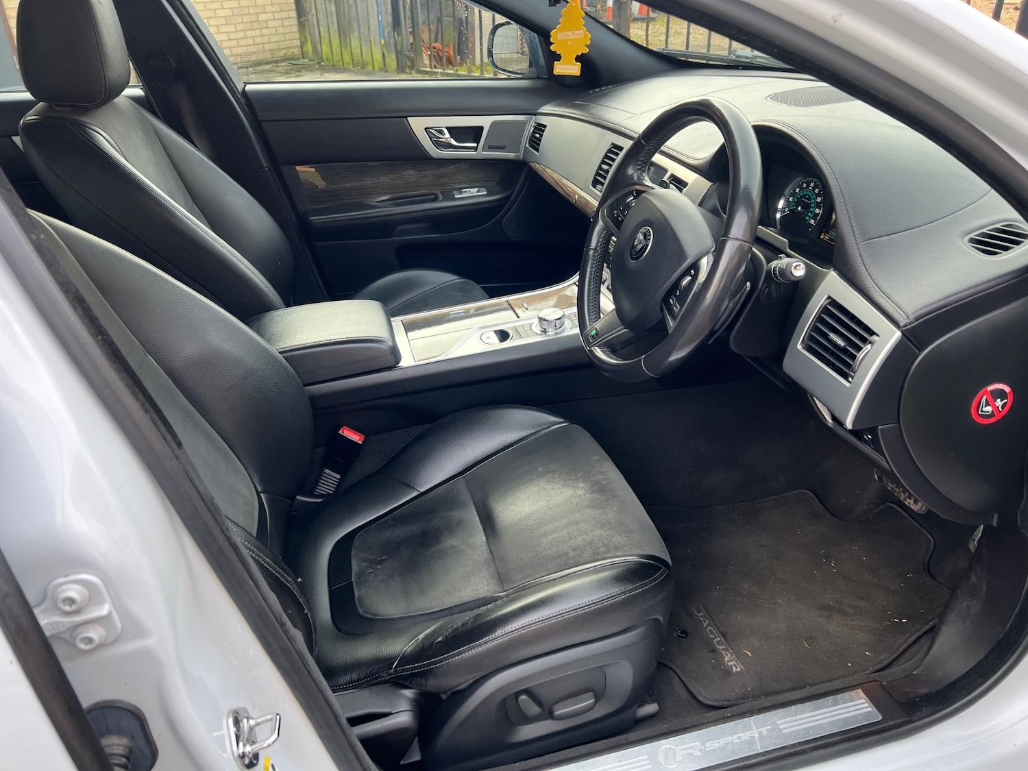 Used Jaguar XF 2015 for sale - 77136163: Photo 10