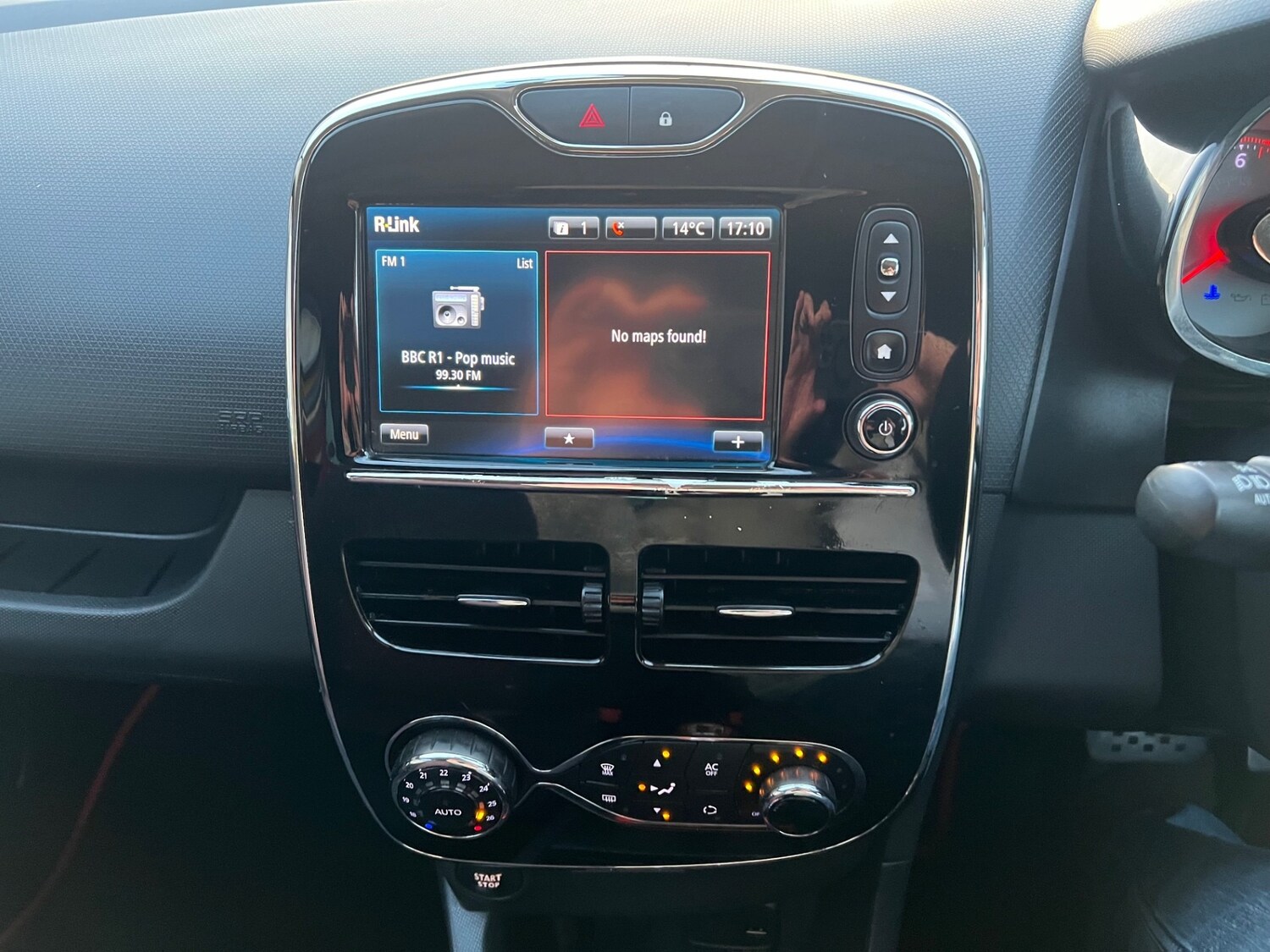 Used Renault Clio 2013 for sale - 77665595: Photo 11