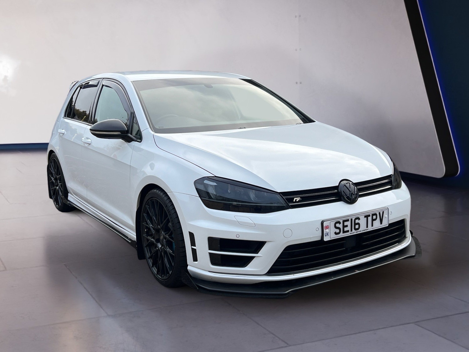 Used Volkswagen Golf 2016 for sale - 76506199: Photo 1