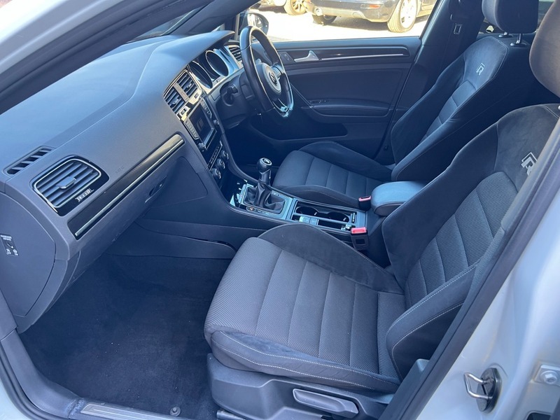 Used Volkswagen Golf 2016 for sale - 76506199: Photo 10