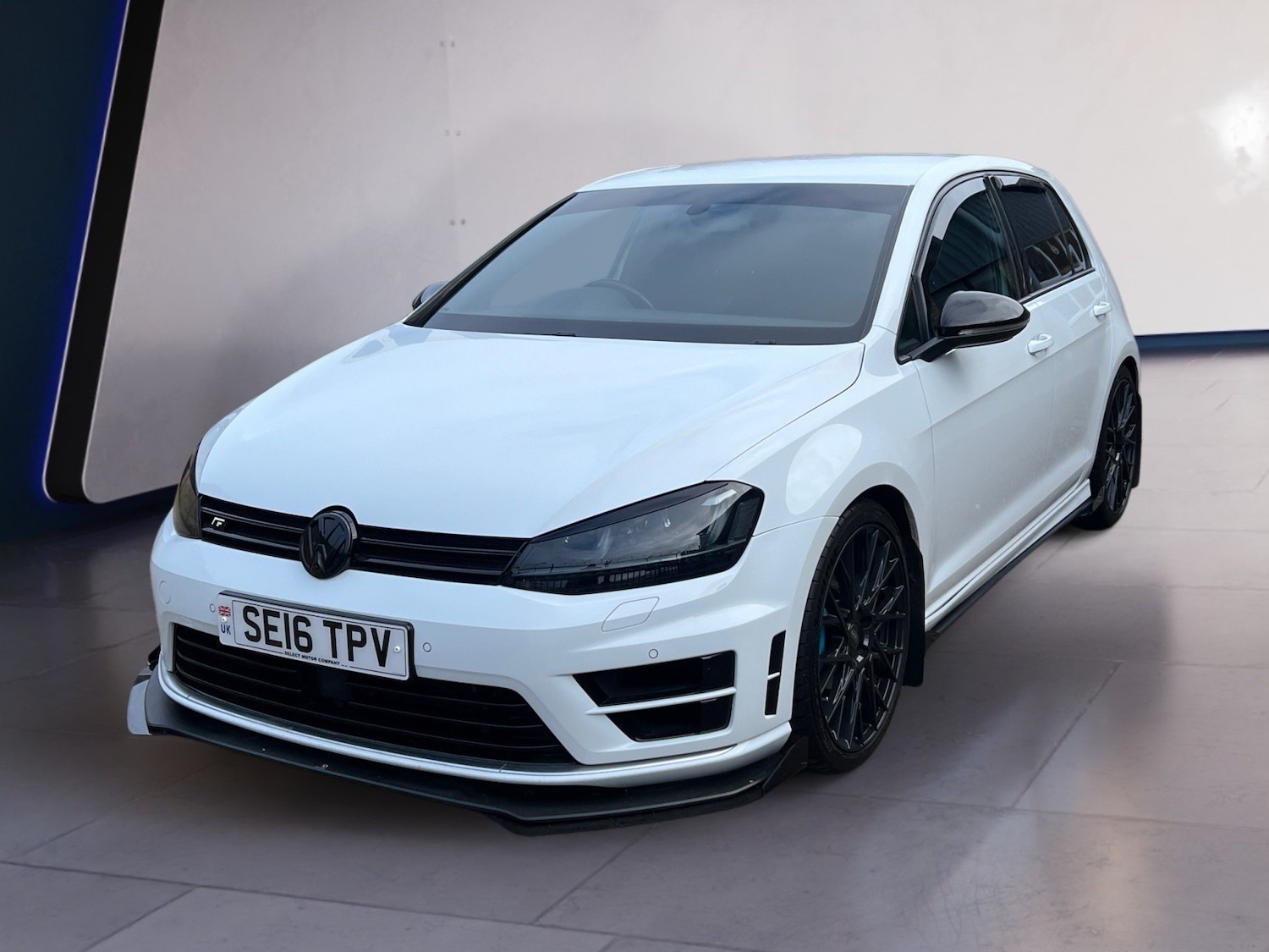 Used Volkswagen Golf 2016 for sale - 76506199: Photo 2