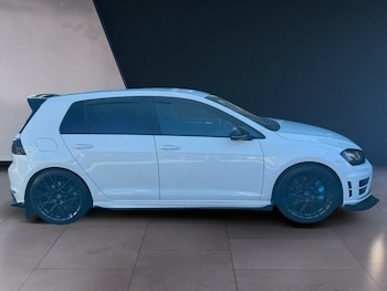 Used Volkswagen Golf 2016 for sale - 76506199: Photo