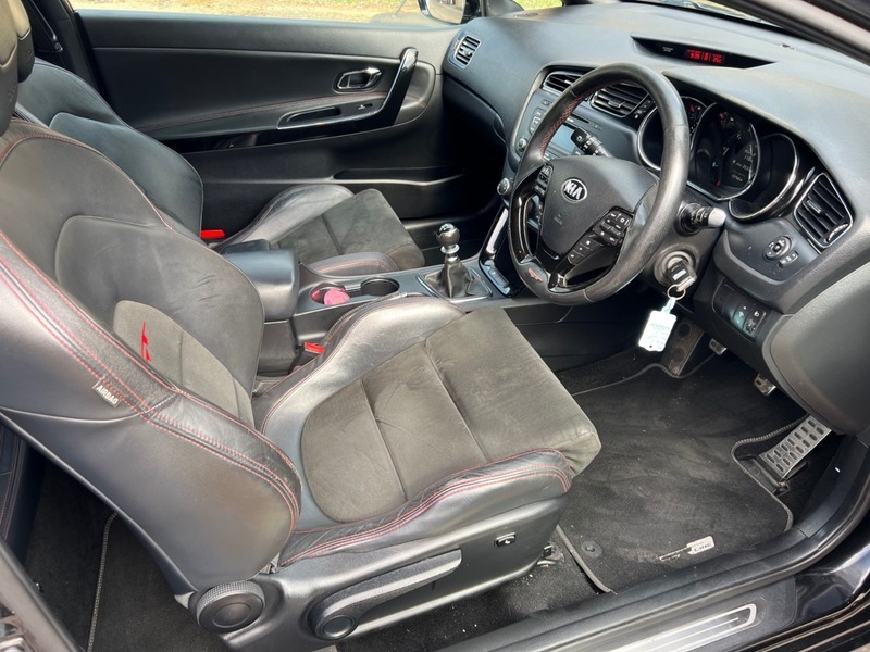 Used Kia Pro Ceed 2013 for sale - 76748283: Photo 9