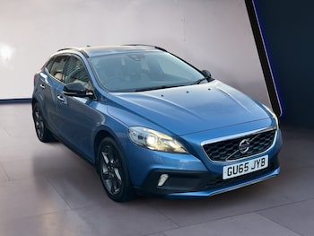 Used Volvo V40 2015 for sale - 78627676: Photo
