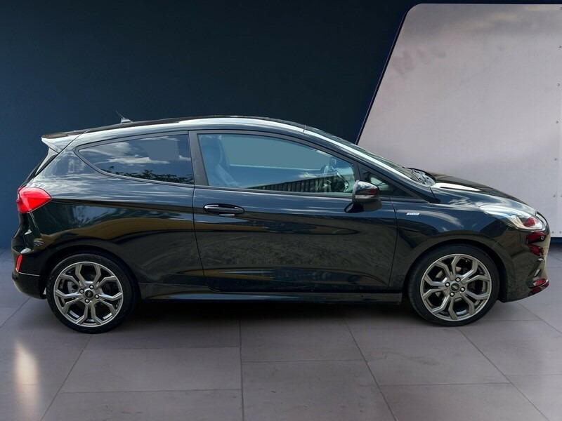 Used Ford Fiesta 2018 for sale - 76505665: Photo 1