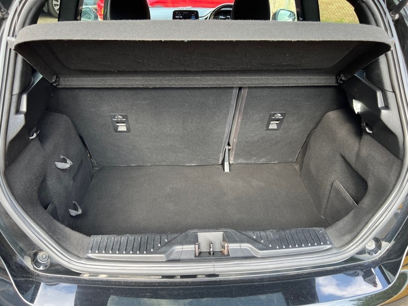 Used Ford Fiesta 2018 for sale - 76505665: Photo 15