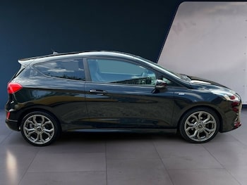 Used Ford Fiesta 2018 for sale - 76505665: Photo