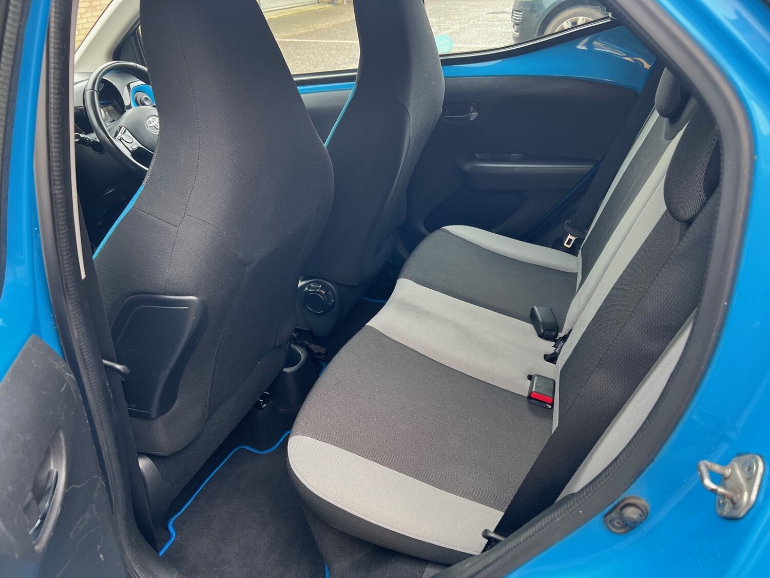 Used Toyota AYGO 2015 for sale - 77489815: Photo 12