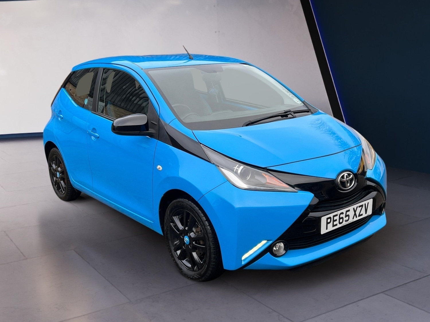 Used Toyota AYGO 2015 for sale - 77489815: Photo 2