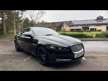 2013 (13) - D V6 Premium Luxury 4-Door