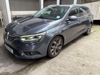 Used Renault Megane 2017 for sale - 75723306: Photo