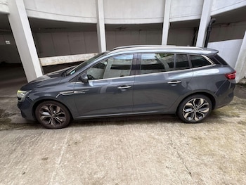 Used Renault Megane 2017 for sale - 75723306: Photo