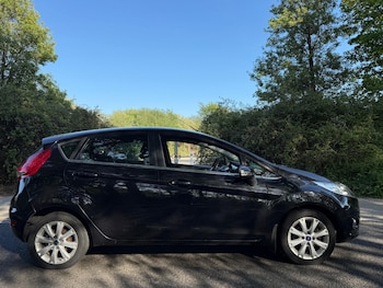 Used Ford Fiesta 2010 for sale - 78500295: Photo