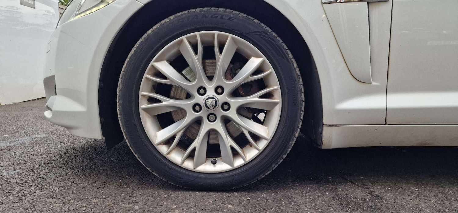 Used Jaguar XF 2011 for sale - 76856174: Photo 11