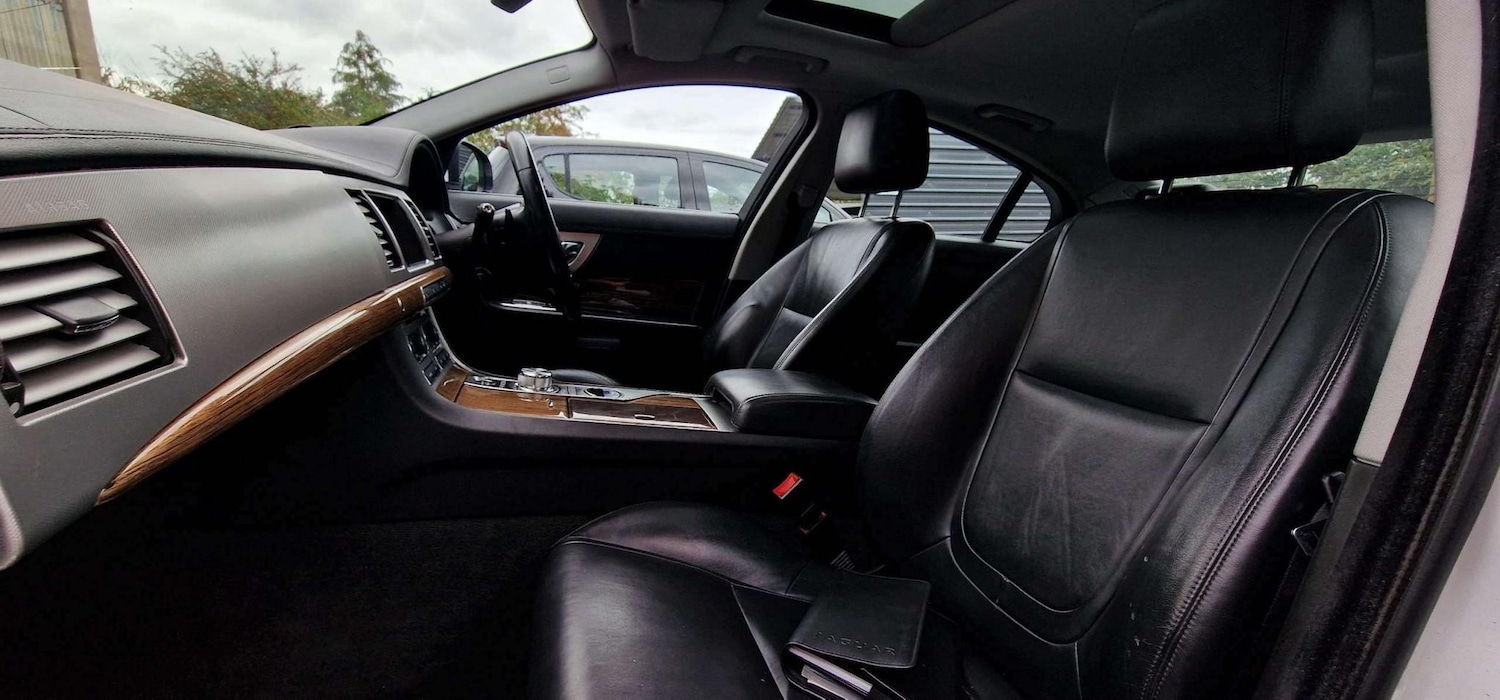 Used Jaguar XF 2011 for sale - 76856174: Photo 28