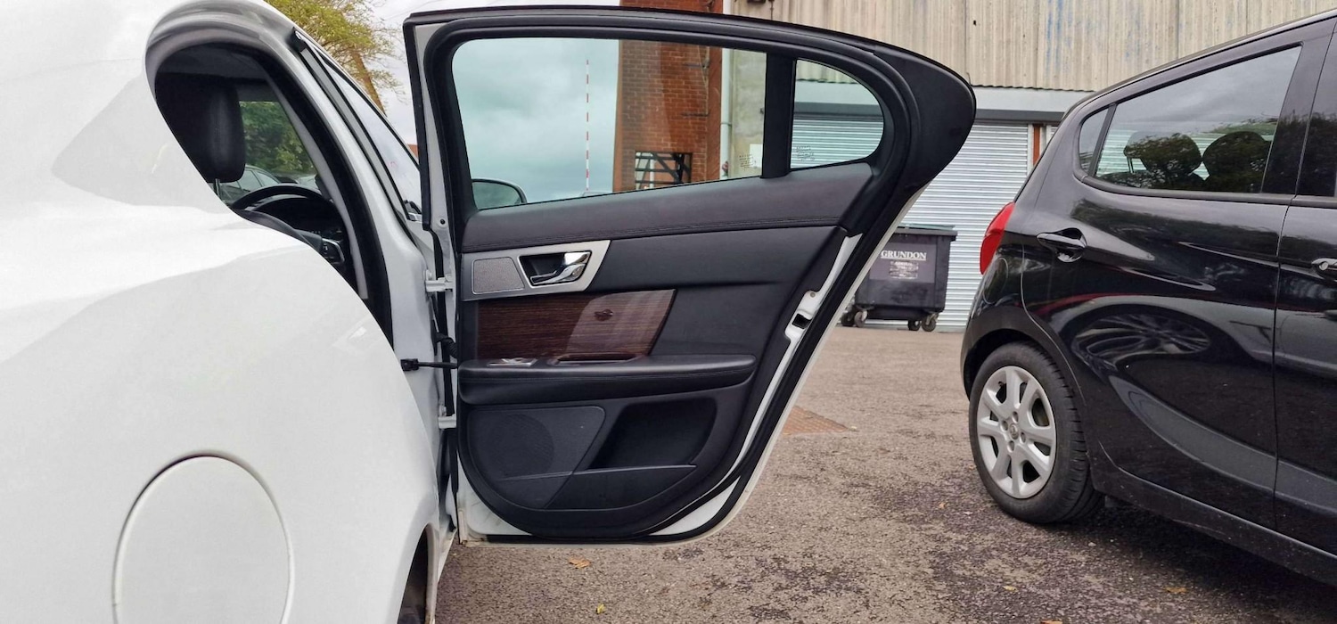 Used Jaguar XF 2011 for sale - 76856174: Photo 29