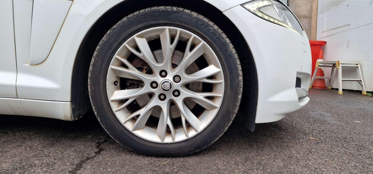 Used Jaguar XF 2011 for sale - 76856174: Photo 9