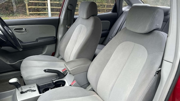 Used Hyundai Elantra 2019 for sale - 74745910: Photo 10