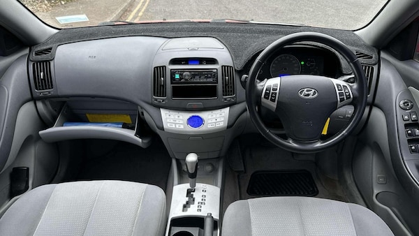 Used Hyundai Elantra 2019 for sale - 74745910: Photo 9
