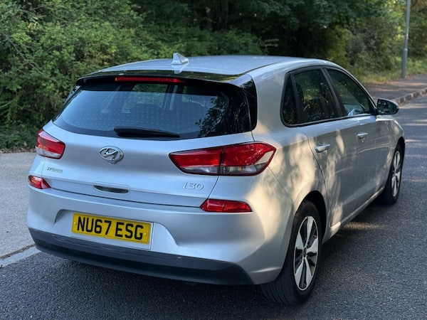 Used Hyundai i30 2017 for sale - 75373645: Photo 3