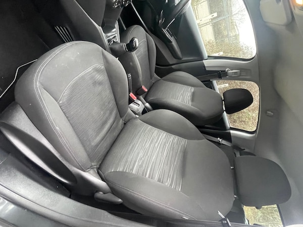 Used Peugeot 208 2012 for sale - 75056858: Photo 13