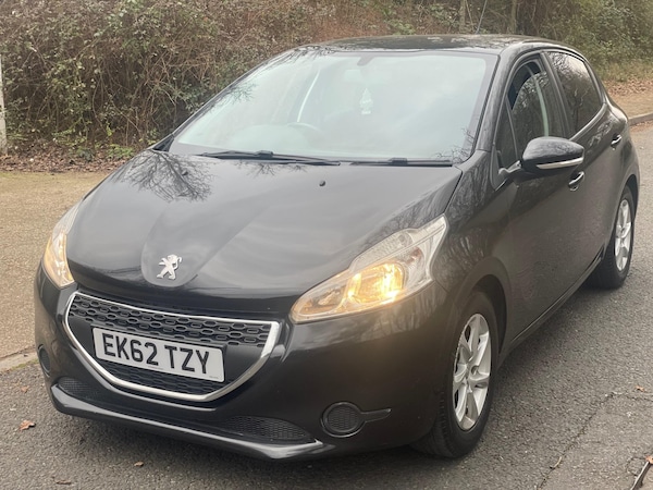 Used Peugeot 208 2012 for sale - 75056858: Photo 6