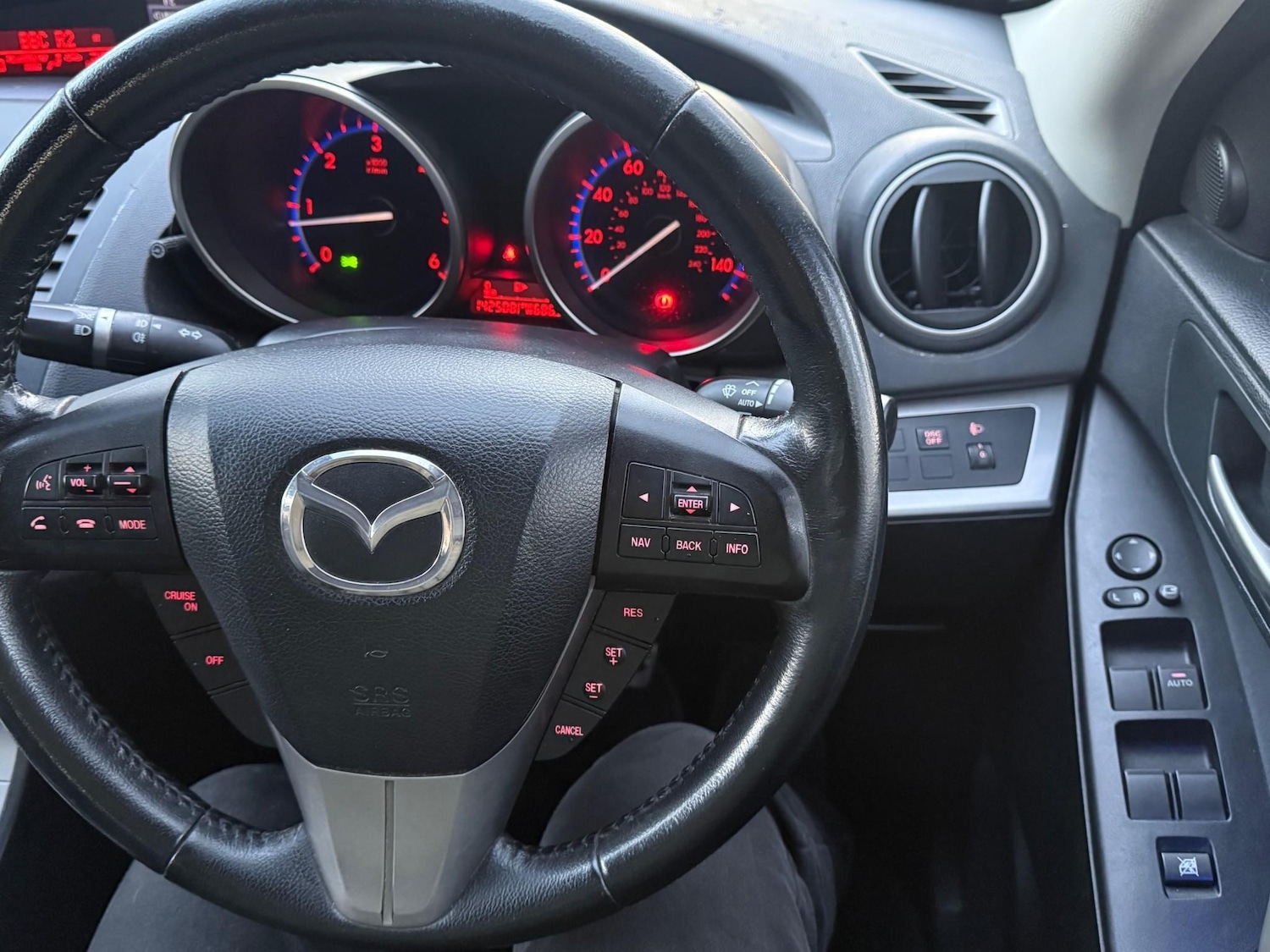 Used Mazda Mazda3 2010 for sale - 77159153: Photo 16