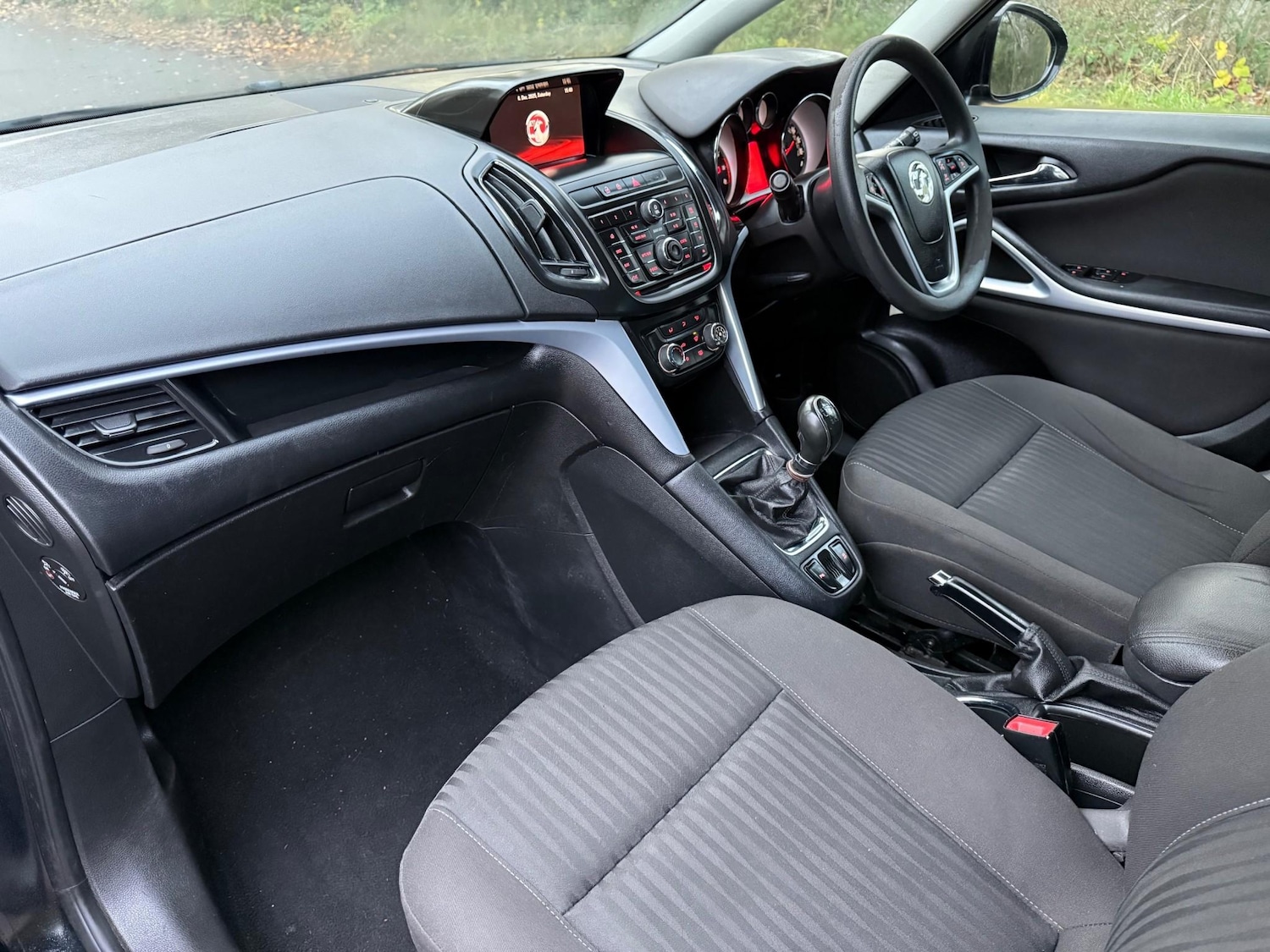 Used Vauxhall Zafira 2014 for sale - 76856176: Photo 16