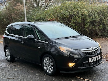 2014 (64) - 1.4T Tech Line 5dr