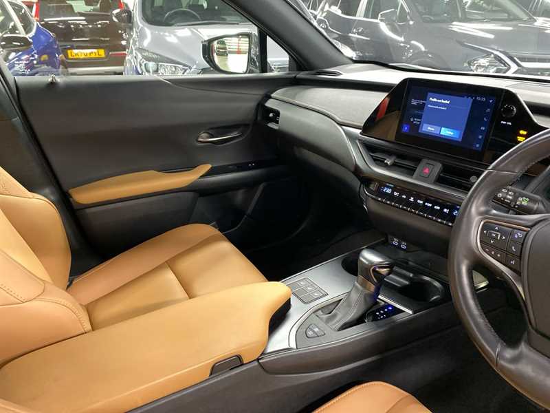 Used Lexus UX 2022 for sale - 77648386: Photo 17